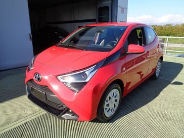 Toyota Aygo Connect 1.0 VVT-i 72CV 5 porte x-business