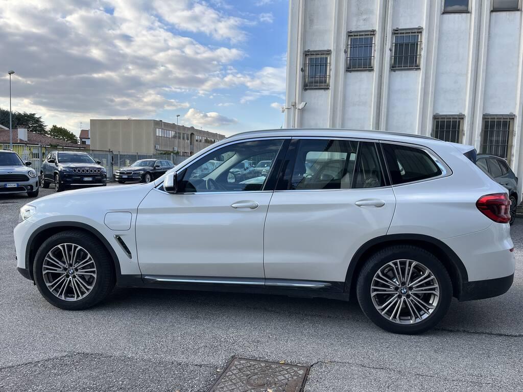 BMW X3 30 e Luxury xDrive Steptronic