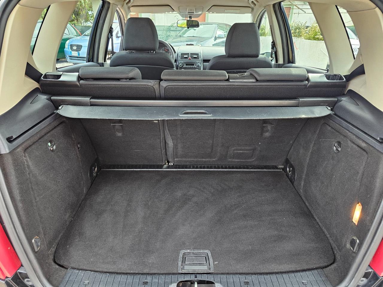 MERCEDES A180CDI 110CV CAMBIO AUTOMATICO ADATTA X NEOPATENTATI