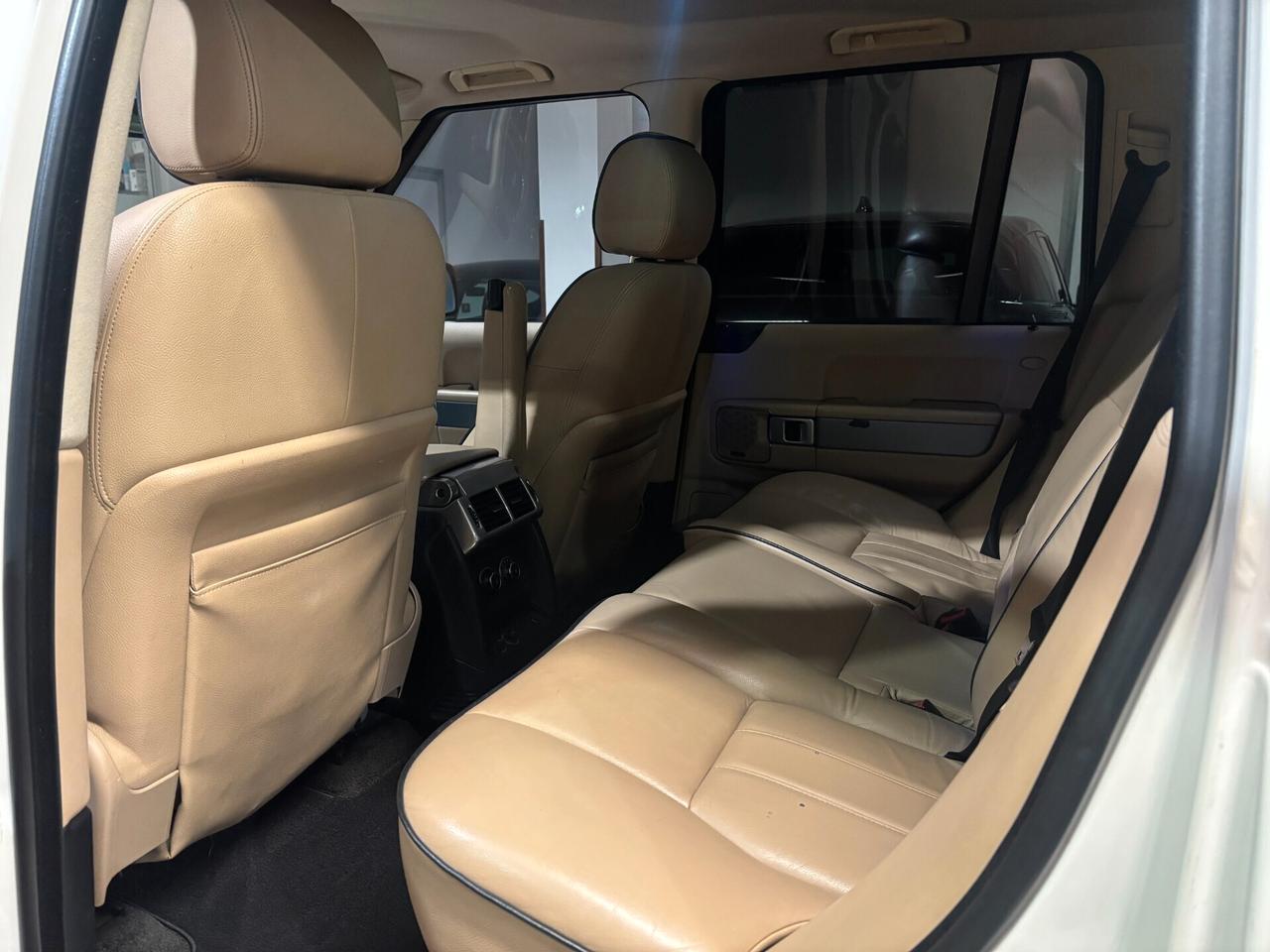 Land Rover Range Rover 3.6 tdV8 Vogue auto*GANCIO TRAINO *