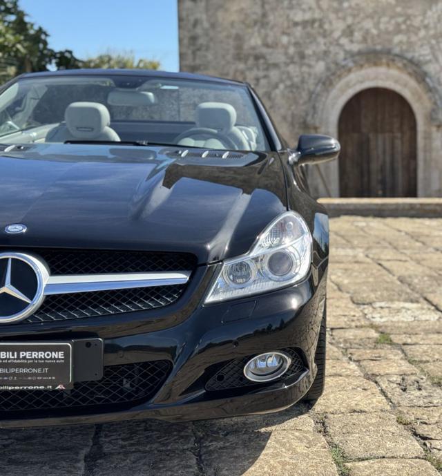MERCEDES-BENZ SL 500 V8 Sport (Tetto panorama-19" AMG-Full Opt.)