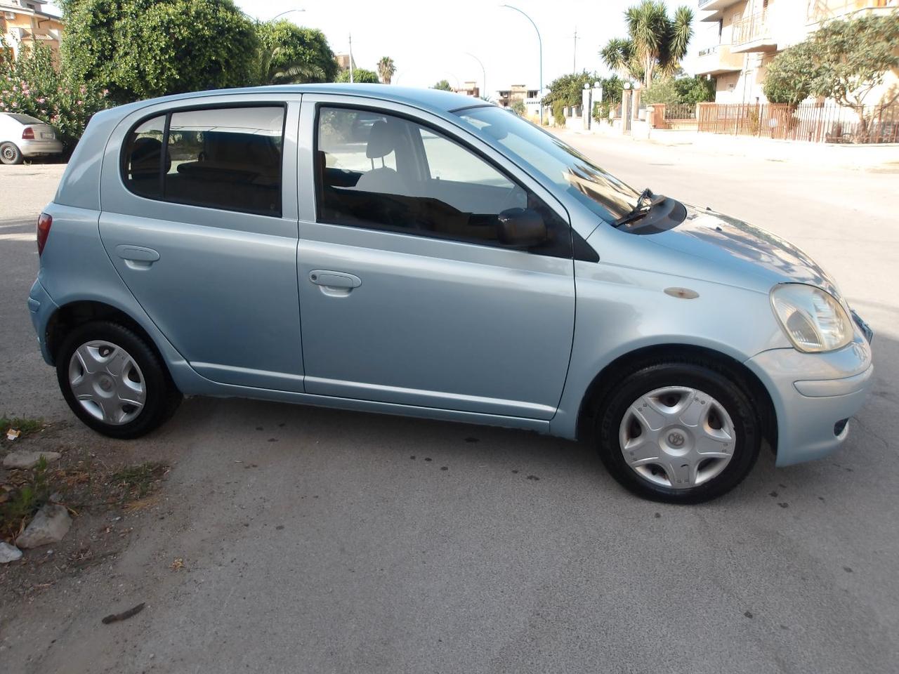 TOYOTA YARIS 1.0 5 PORTE
