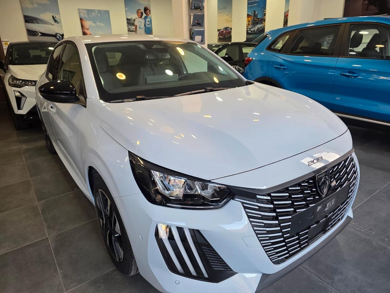 NEW PEUGEOT 208 ALLURE 100CV