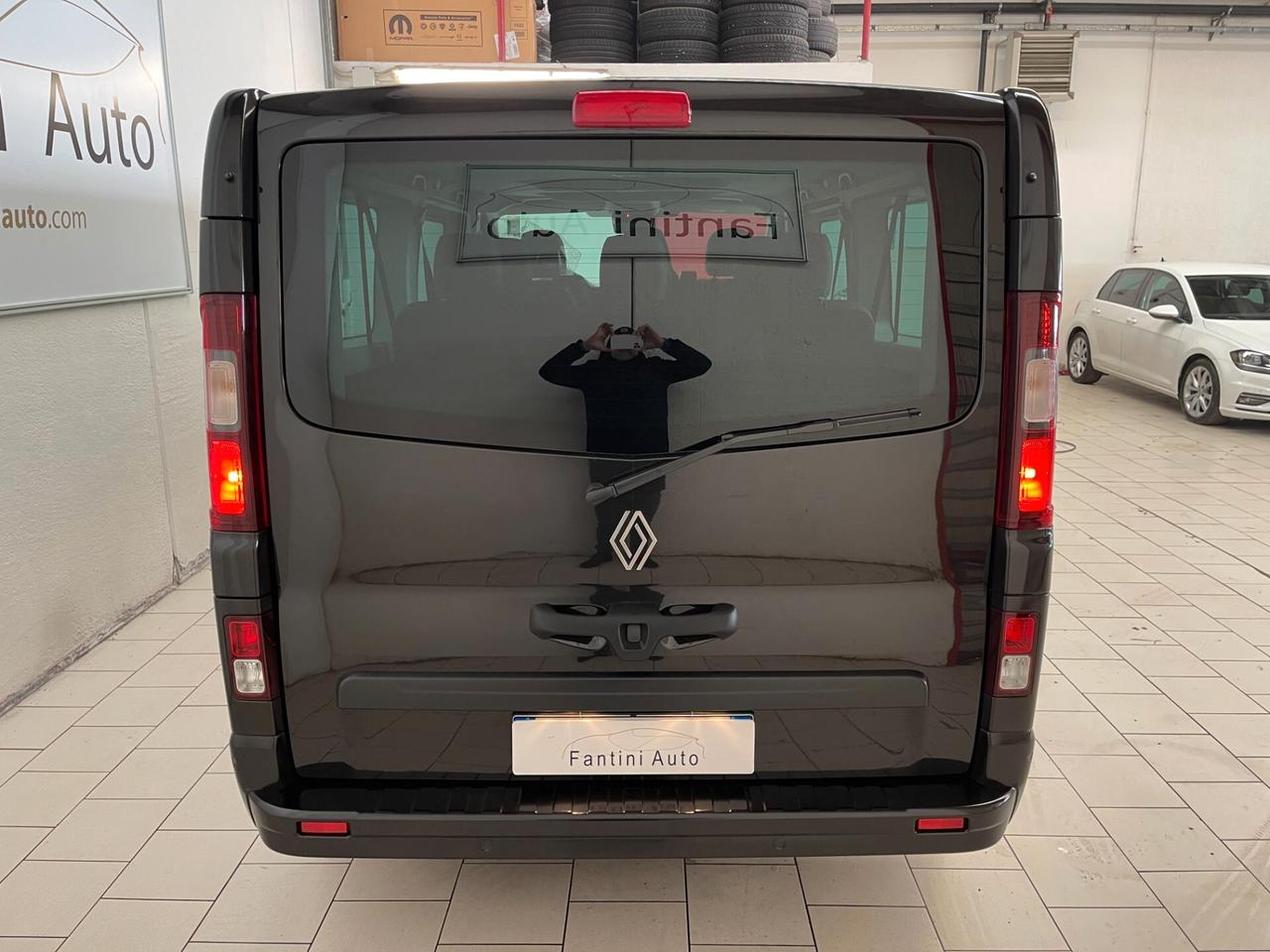 Renault Trafic Equilibre 9 posti 2.0 dCi c.man-LEGGI SOTTO
