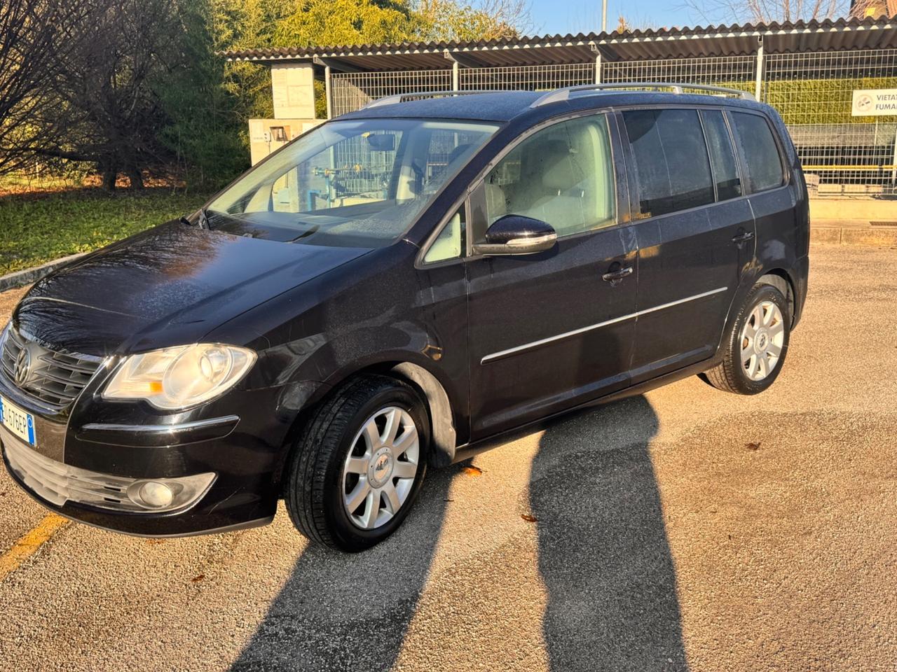 Volkswagen Touran 2.0 TDI 140 CV Highline