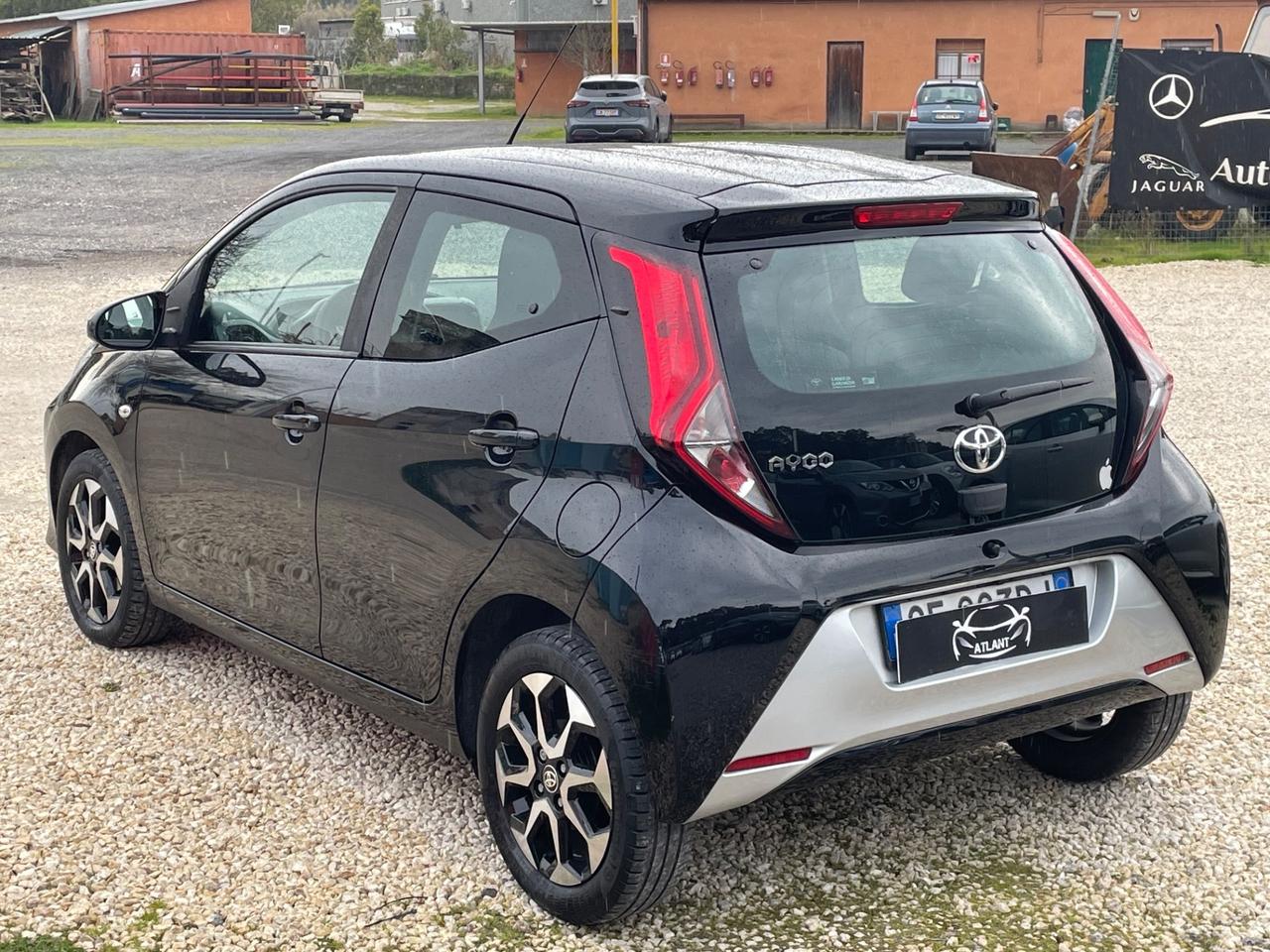 Toyota Aygo Connect 1.0 VVT-i 72 CV 5 porte x-clusiv