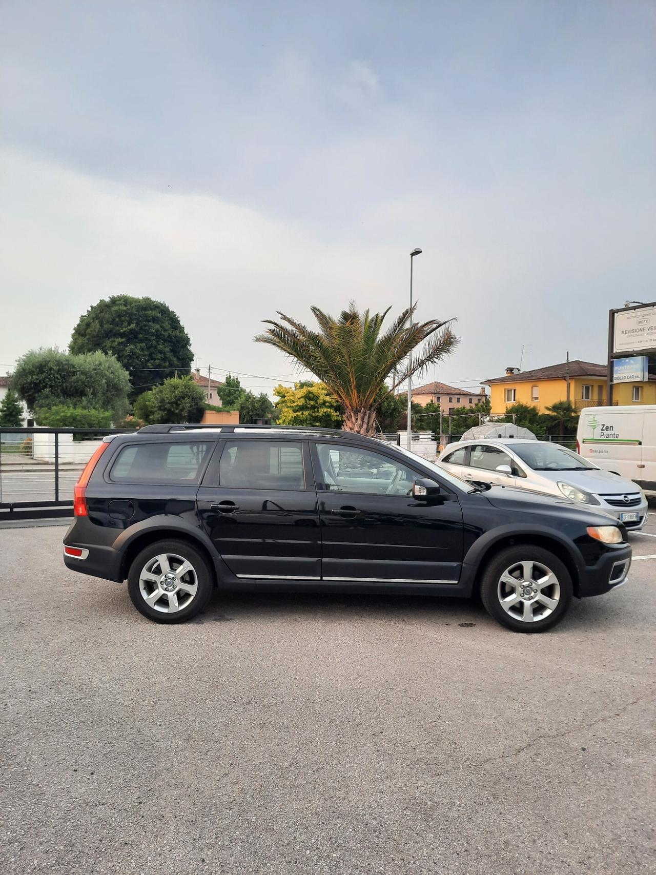 Volvo XC 70 XC70 D5 185CV AWD Summum