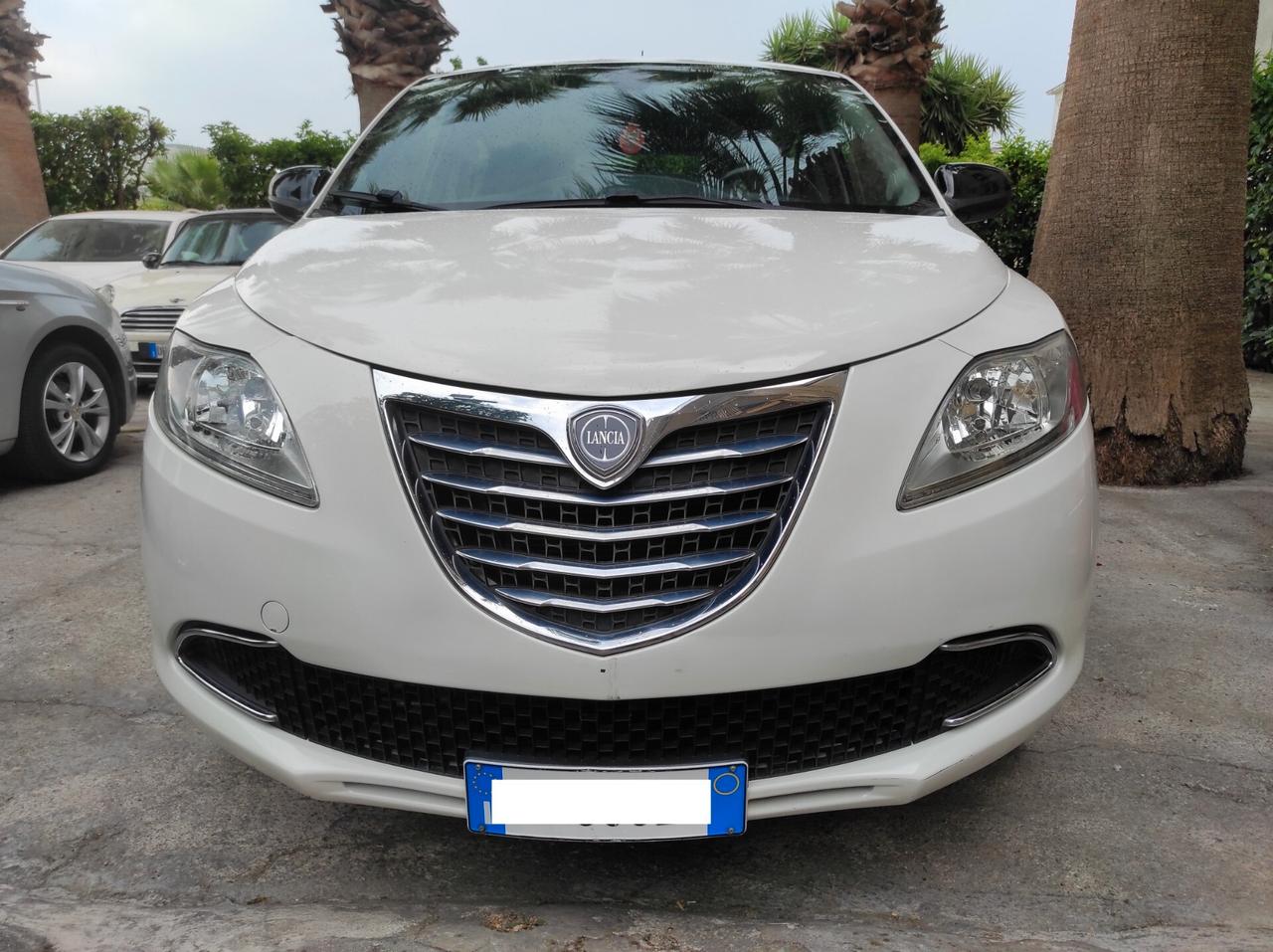 Lancia Ypsilon 2016 0.9 TwinAir Benzina metano LEGA SENSORI BLUETOOTH