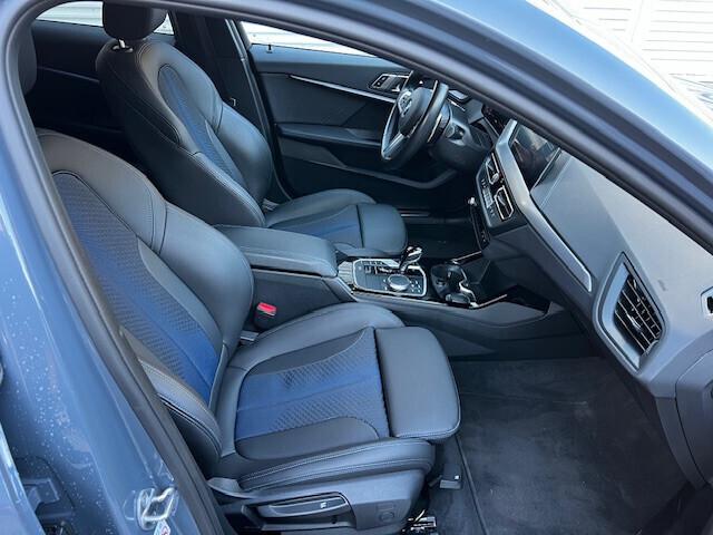 Bmw 120 120i 5p. Msport