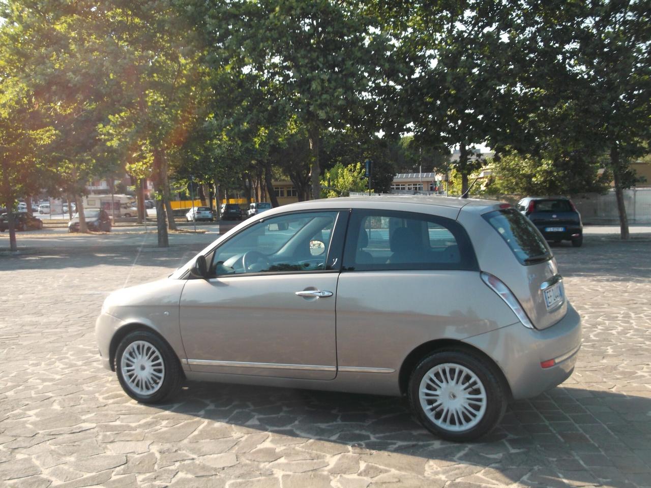 Ypsilon 1.3 MJT Neopatentati 2011
