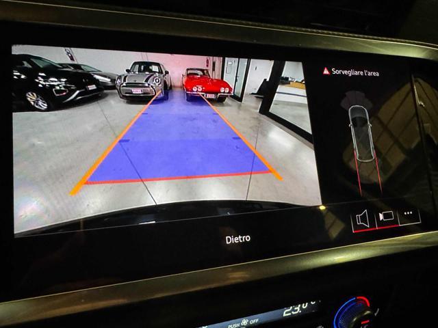 AUDI Q3 35 TDI S tronic Business Advanced