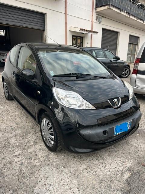 Peugeot 107 1.0 68CV 3p. Sweet Years