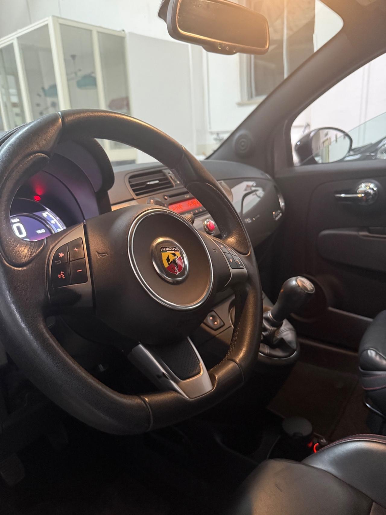Abarth 500 1.4 Turbo T-Jet Custom
