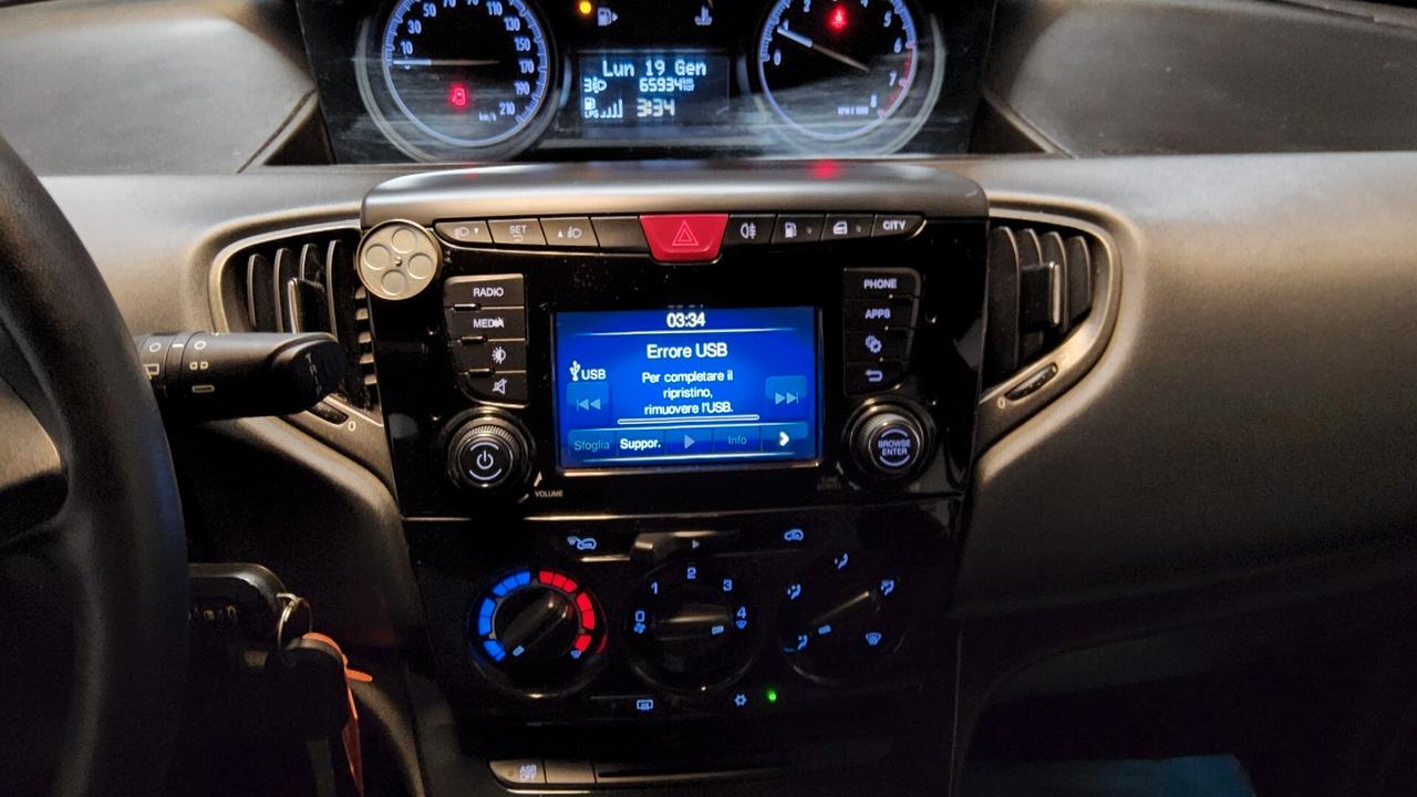 Lancia Ypsilon 1.2 69 CV 5 porte GPL Ecochic Gold