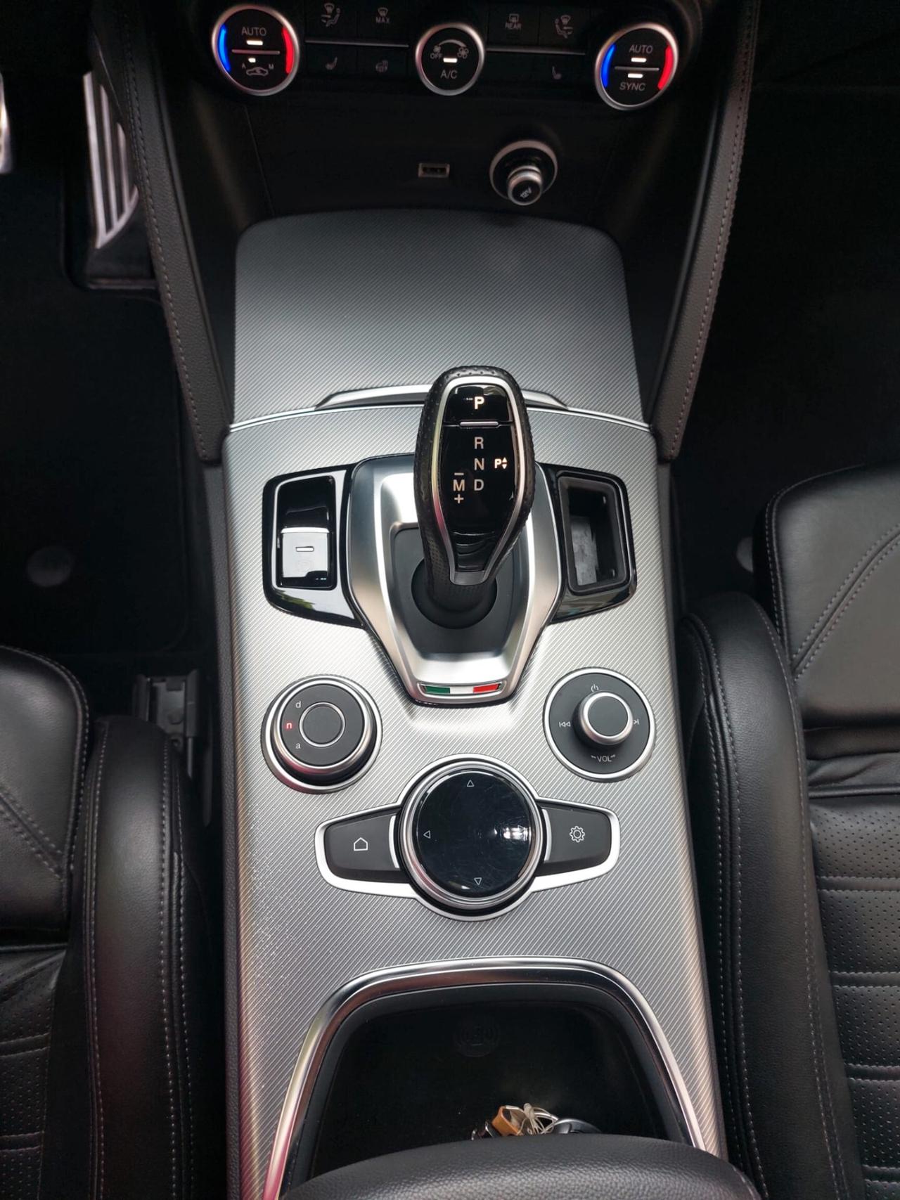 Alfa Romeo Stelvio 2.2 Turbodiesel 210 CV AT8 Q4 Veloce MOTORE NUOVO