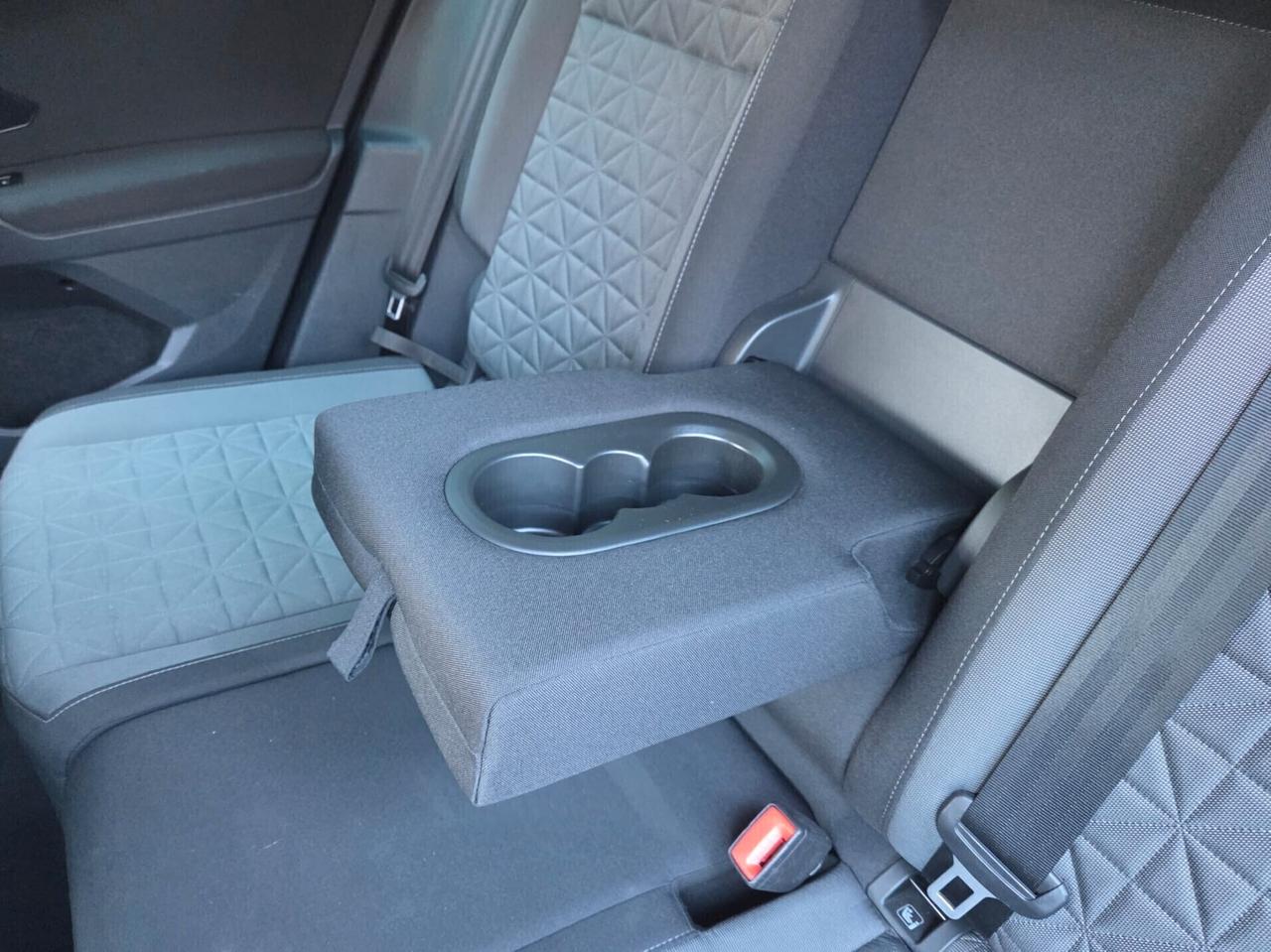 Volkswagen Tiguan 2.0 TDI SRC 122 CV