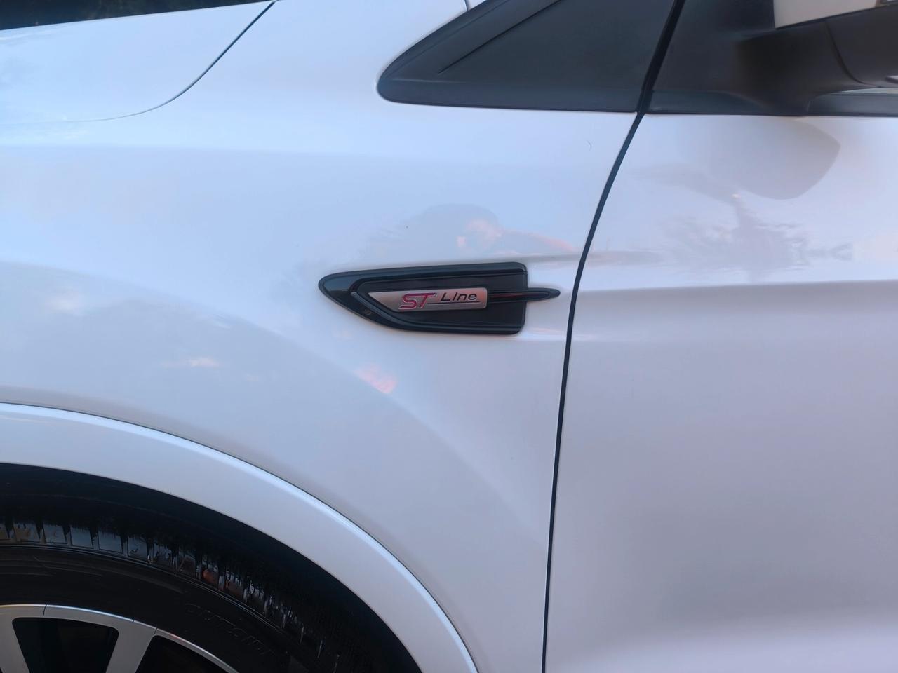 Ford Kuga 1.5 TDCI 120 CV S&S 2WD ST-Line