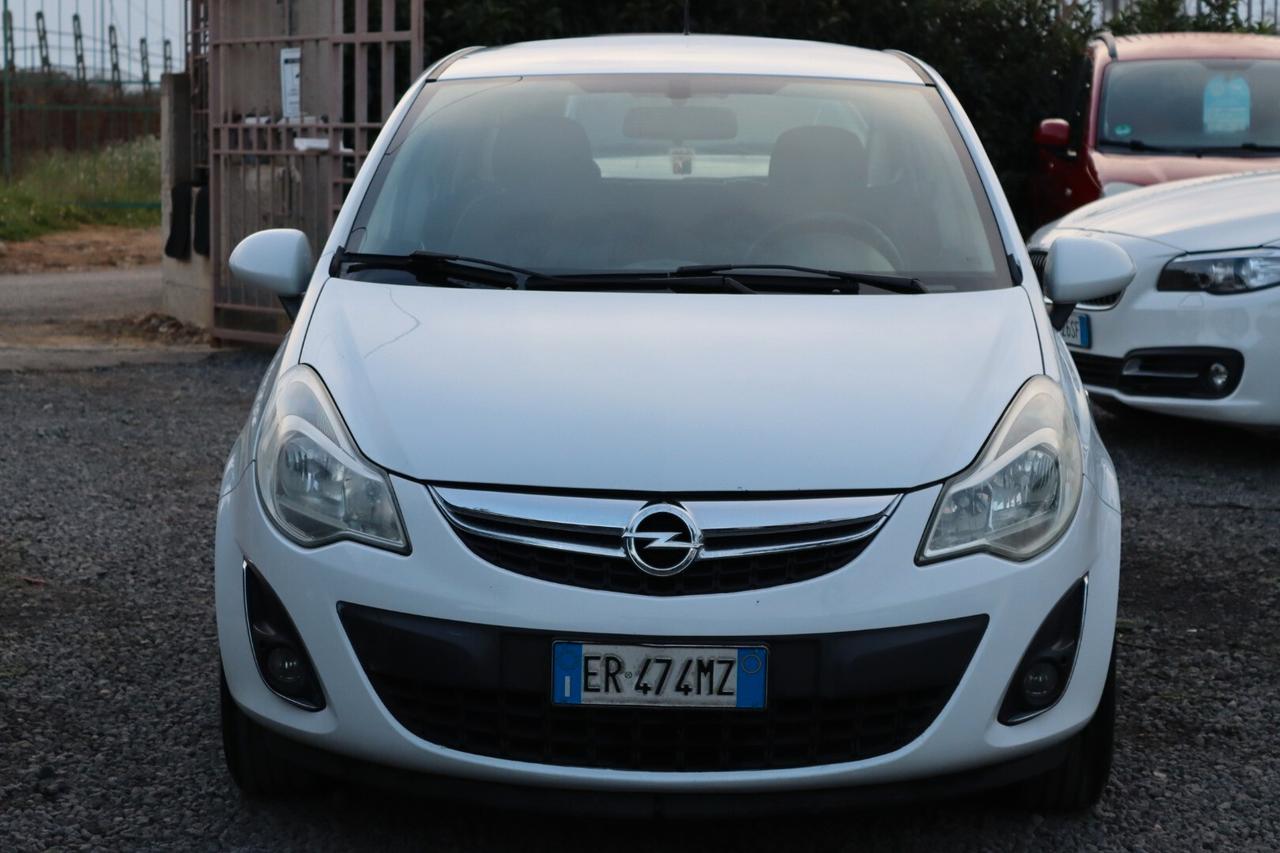 Opel Corsa 1.2 5 porte Sport