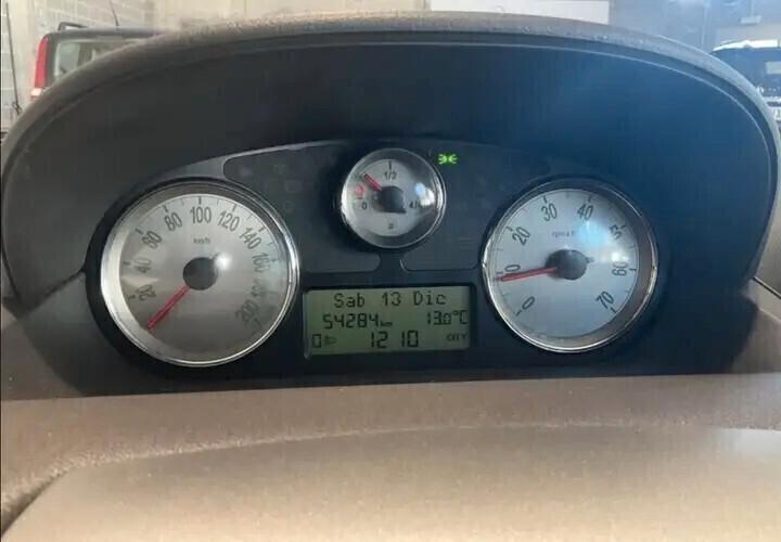 Lancia Ypsilon 1.2 8v ModaMilano Neo Patentati