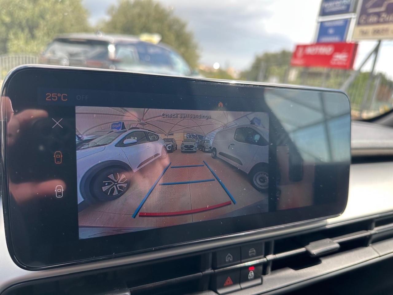 Jeep Avenger 1.2 Turbo 110 CV MHEV Summit