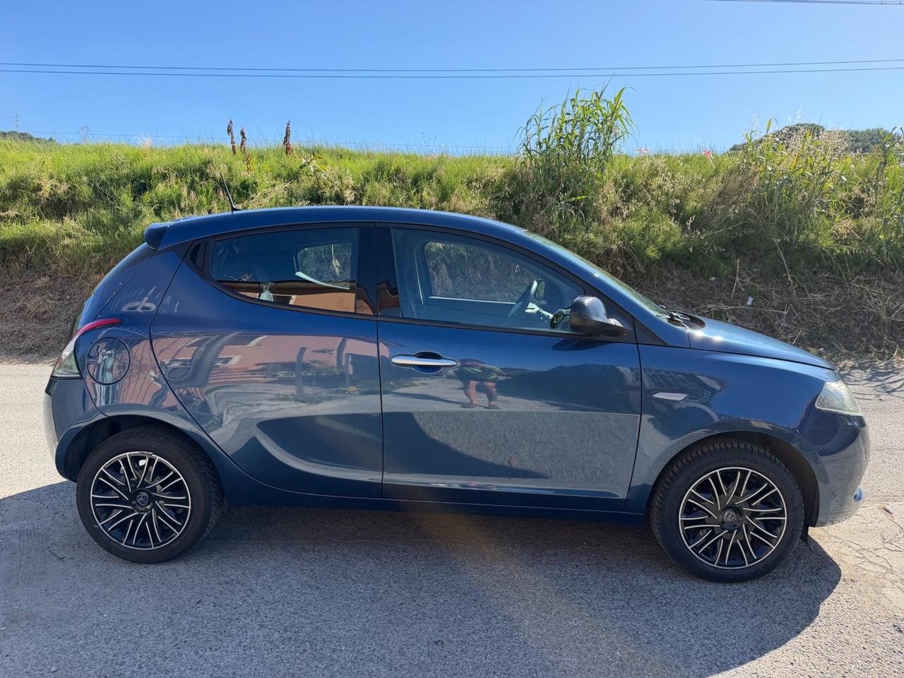 Lancia Ypsilon 1.0 FireFly 5 porte S&S Hybrid Oro