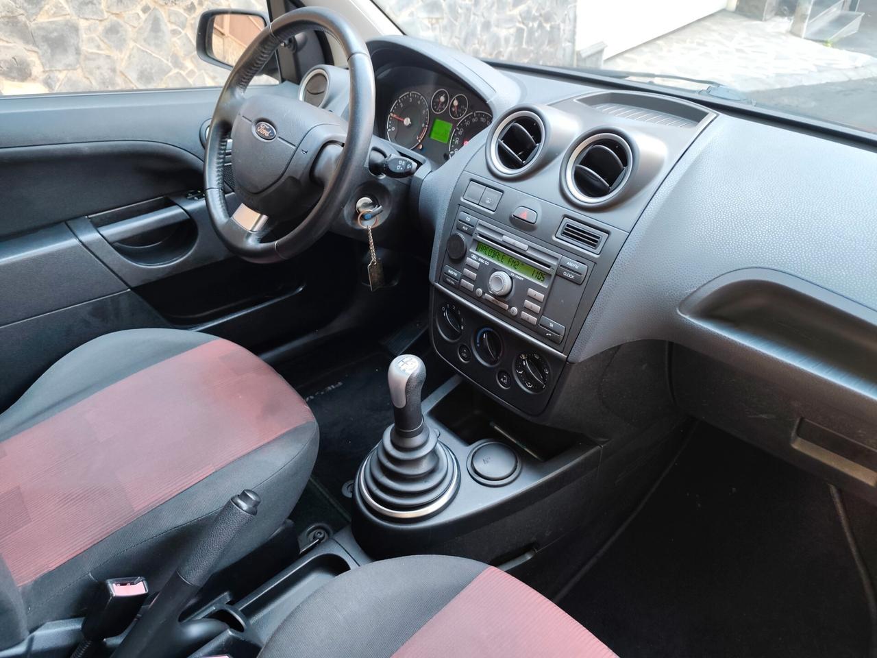 Ford Fiesta 1.2 3 porte 102.000 km