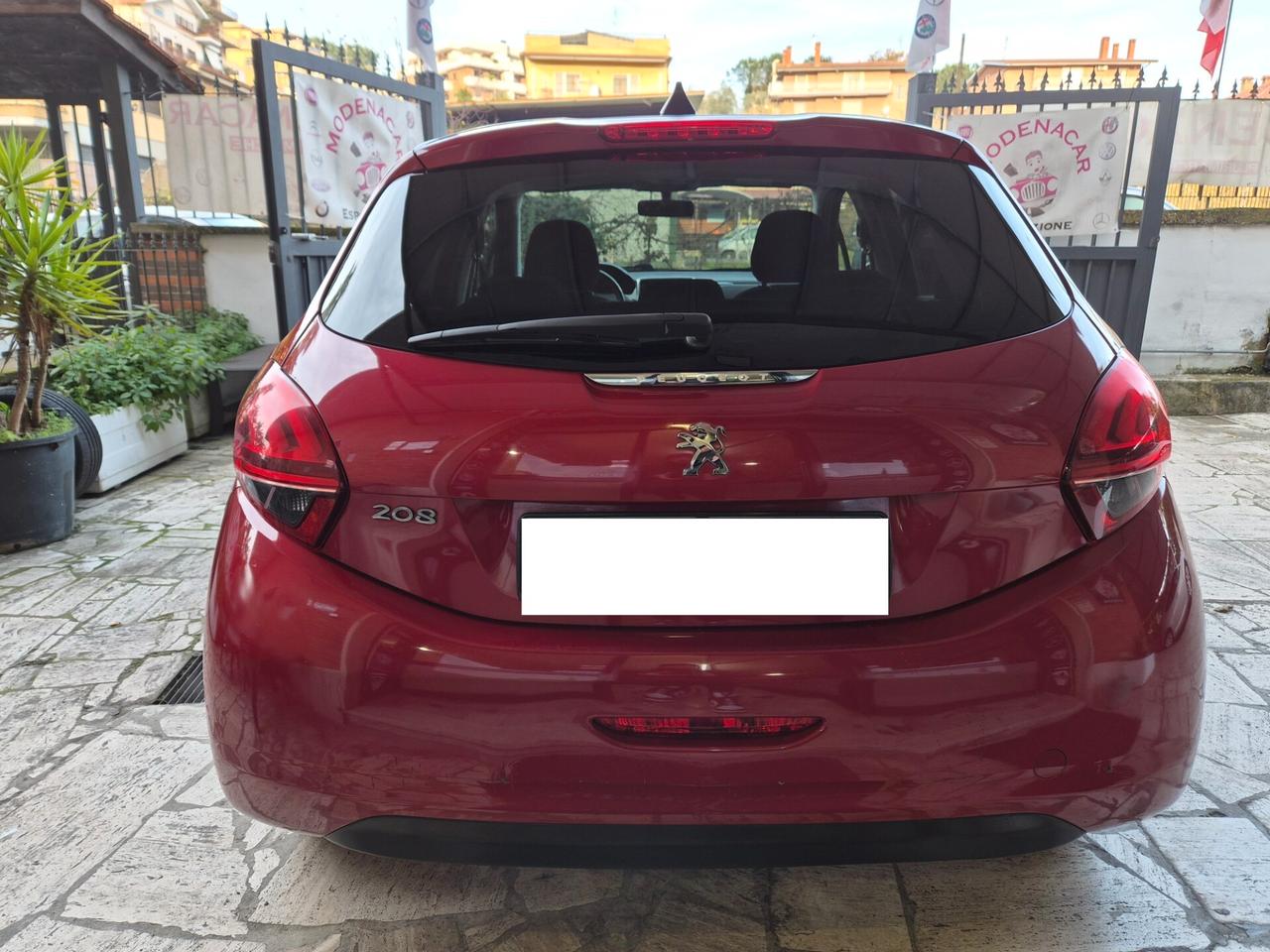 Peugeot 208 PureTech 82 5p. GPL Allure