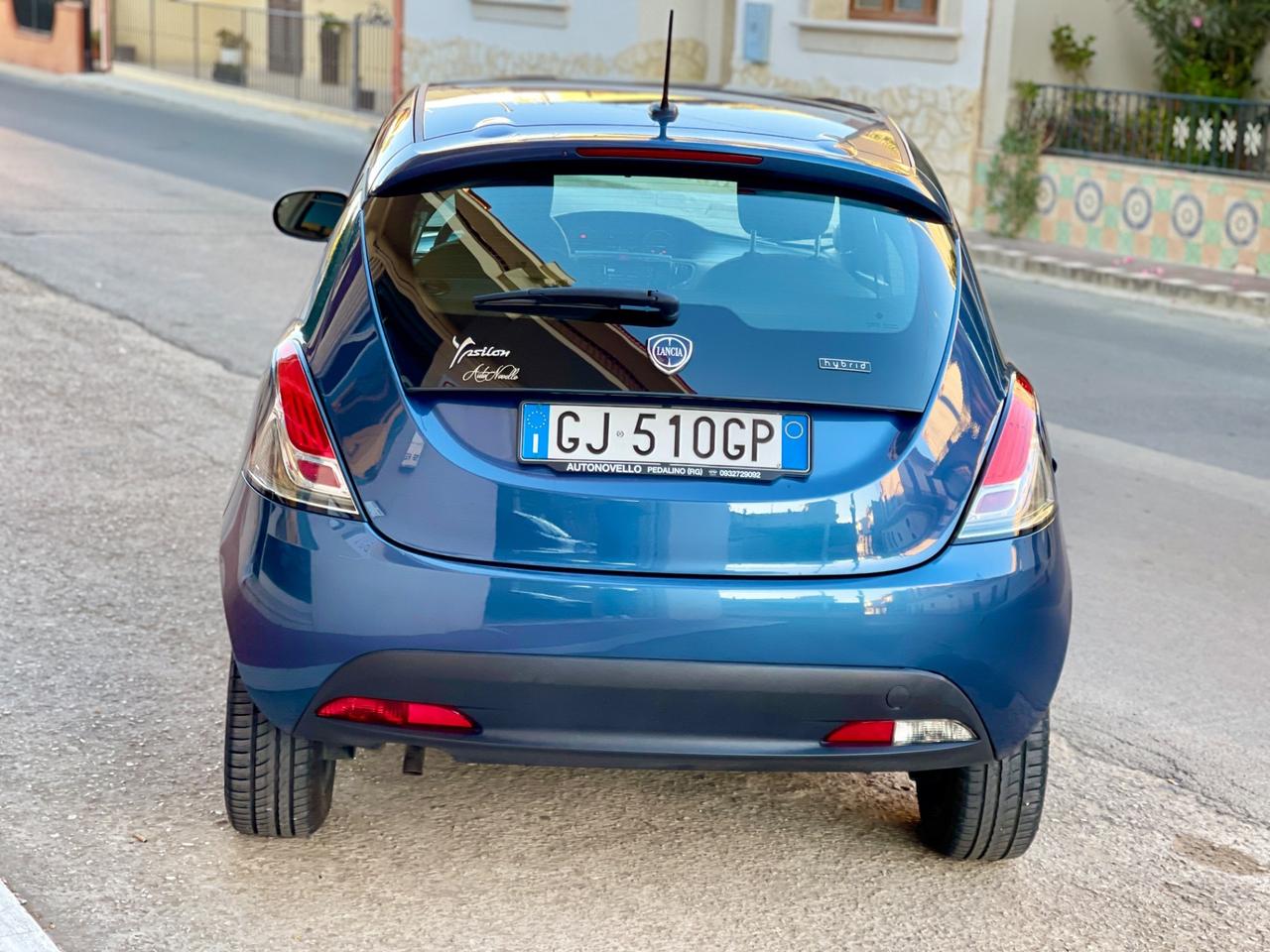 Lancia Ypsilon 1.0 FireFly 5 porte Hybrid Ecochic