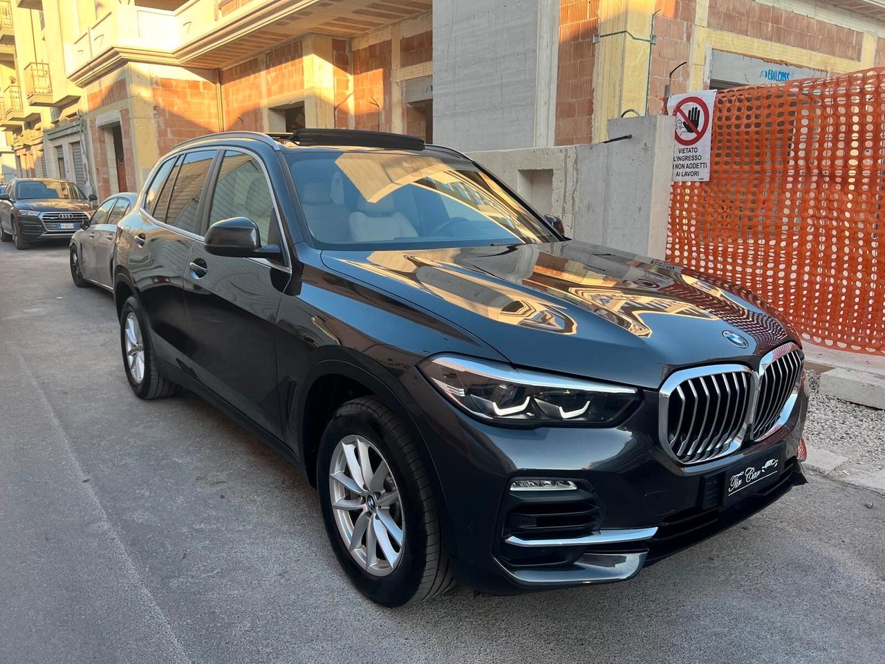 BMW X5 25D X-DRIVE 2.0 231CV TETTO PELLE NAVI CAM ANNO 2021