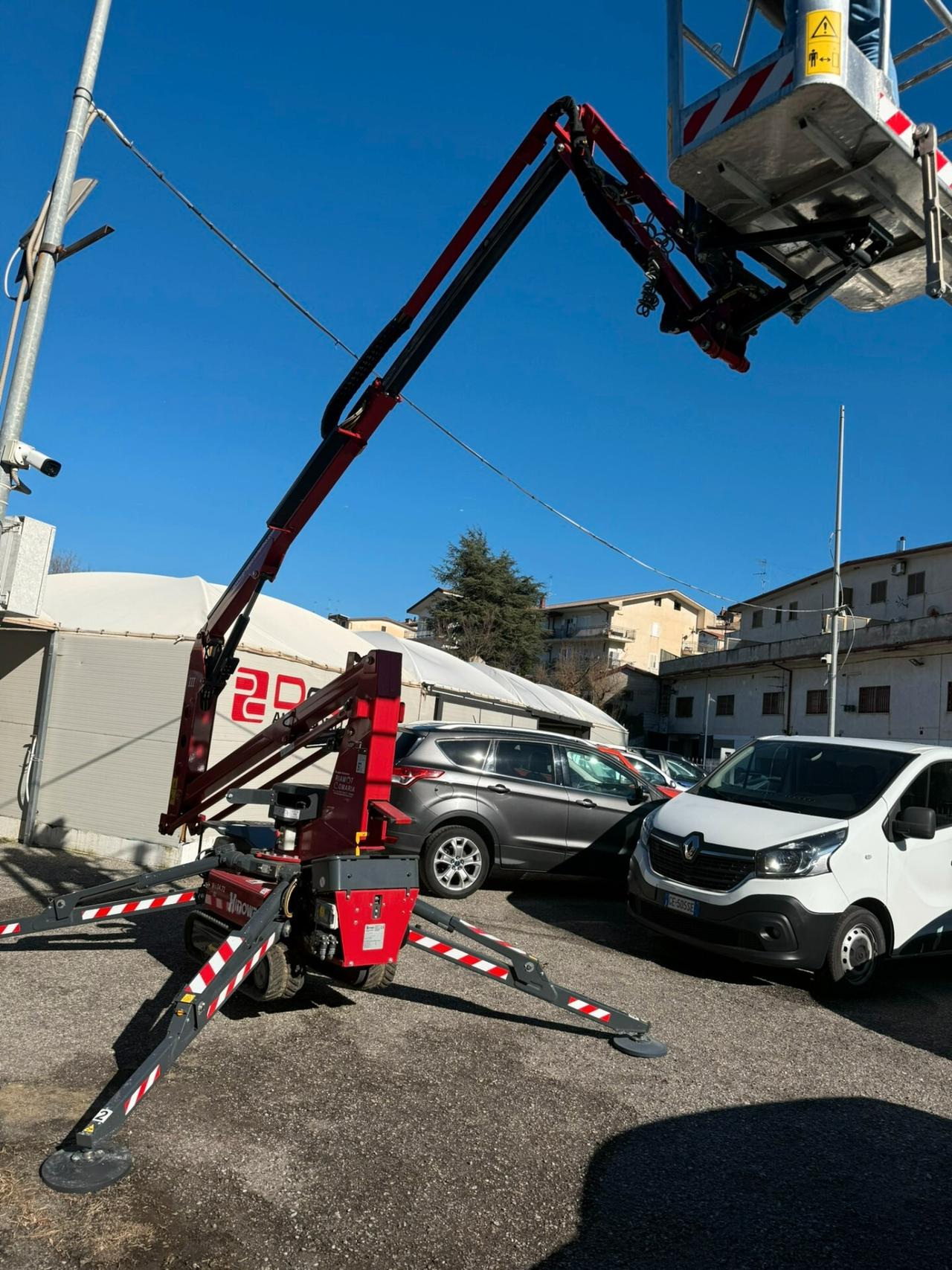 PIATTAFORMA HINOWA LIGHTLIFT 14,72