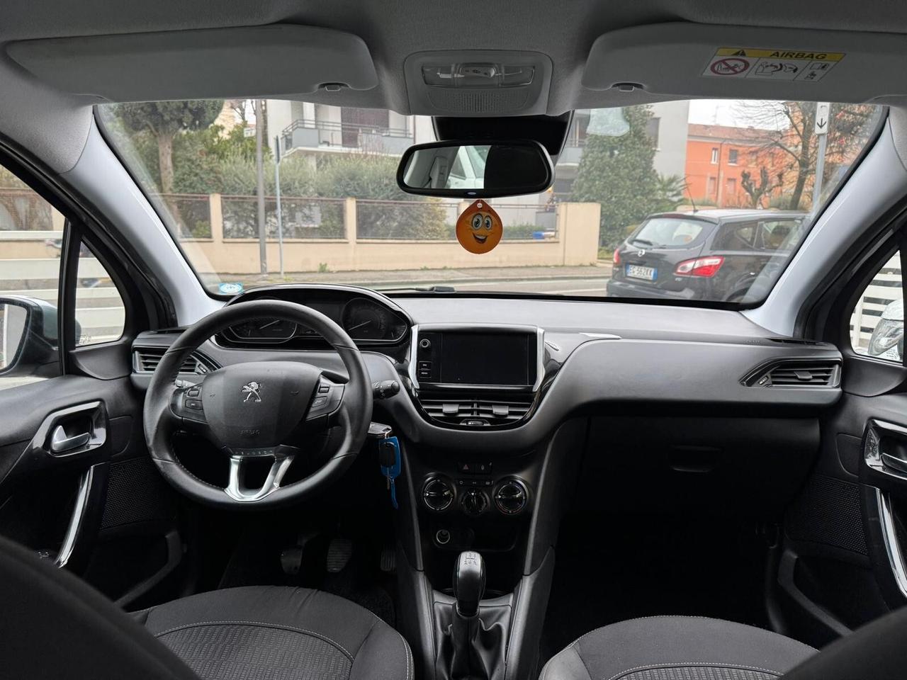 PEUGEOT 208 PureTech 82 5p ALLURE NEOPAT