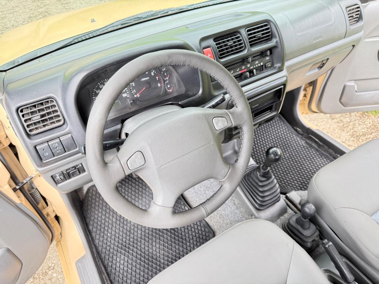 Suzuki Jimny 1.3i Cabrio 4WD RESTAURATO