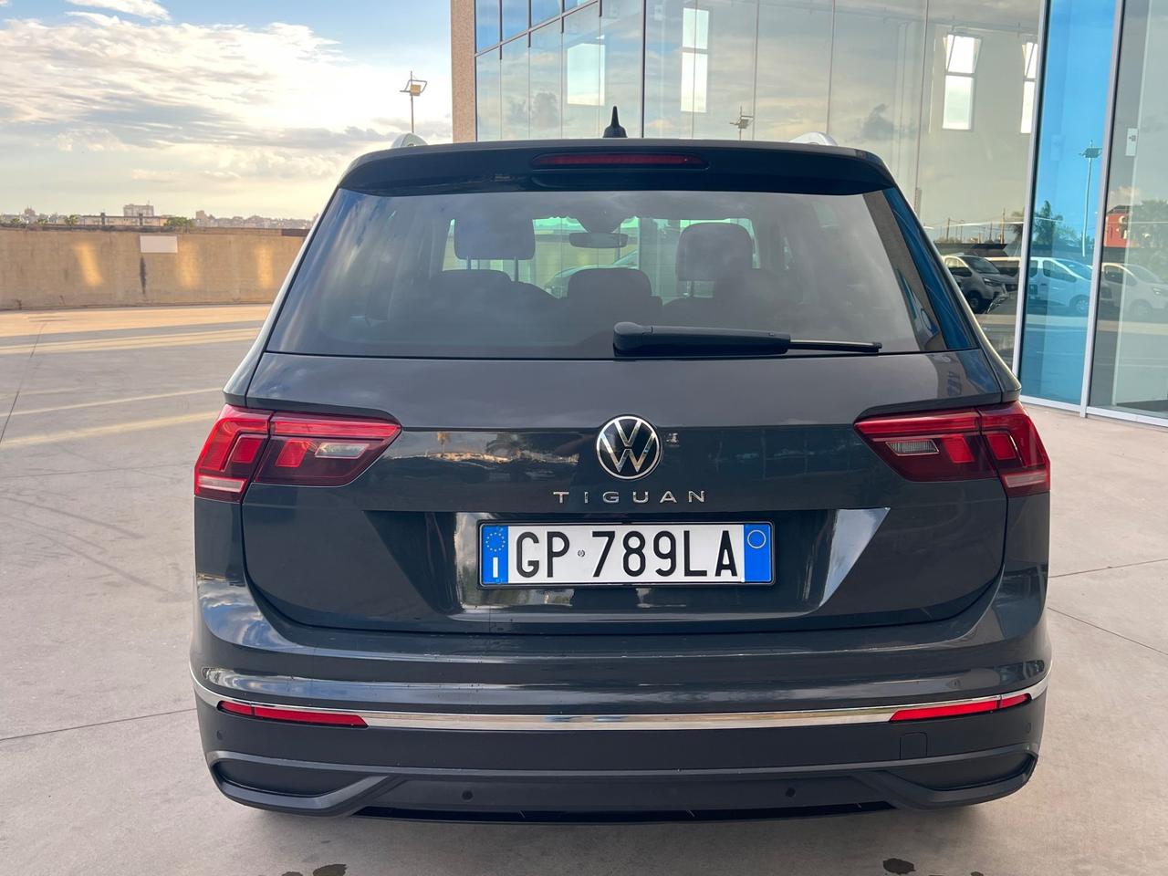Volkswagen Tiguan 2.0 TDI 150 CV DSG Life - possibilità noleggio no scoring