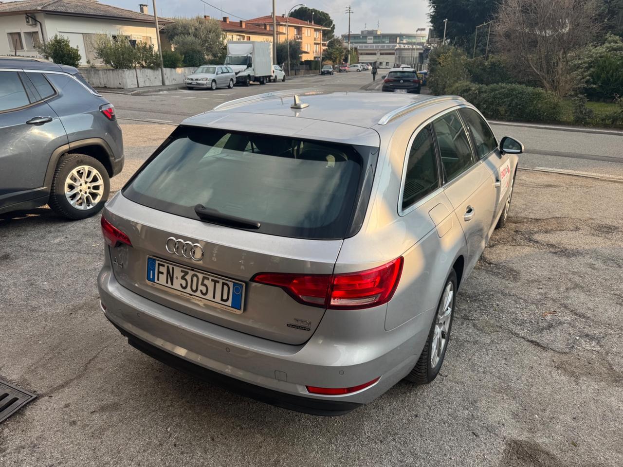 Audi A4 2.0 TDI 150 CV ultra Business