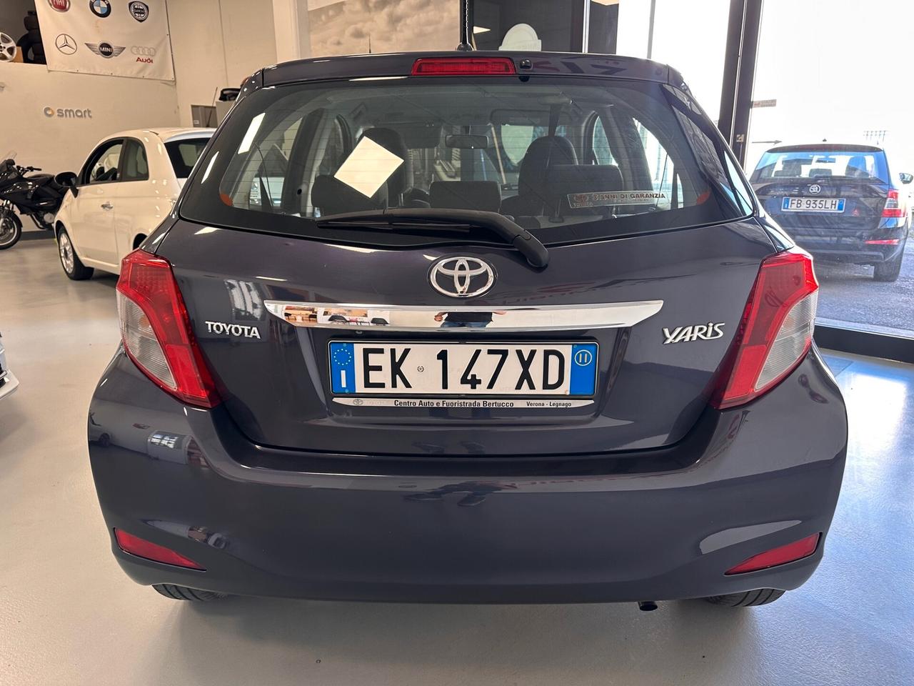 TOYOTA YARIS 1.0 BENZINA 5 PORTE