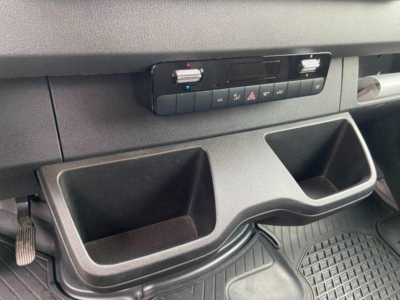 Mercedes-Benz Sprinter 319 2.0 cdi F 37/35 rwd H2 9G-tronic