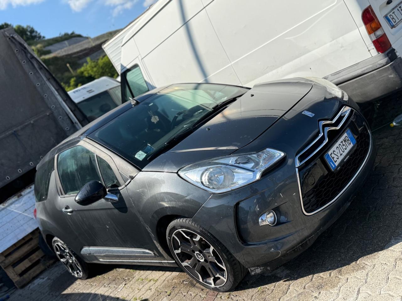 CITROEN DS3 CAMBIO 1.2 CABRIO FULL ( VA A TRE )