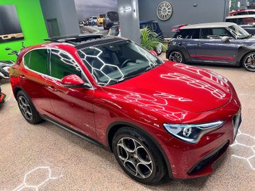 Alfa Romeo Stelvio 2.2 Turbodiesel 180 CV AT8 Q4 Executive red competition