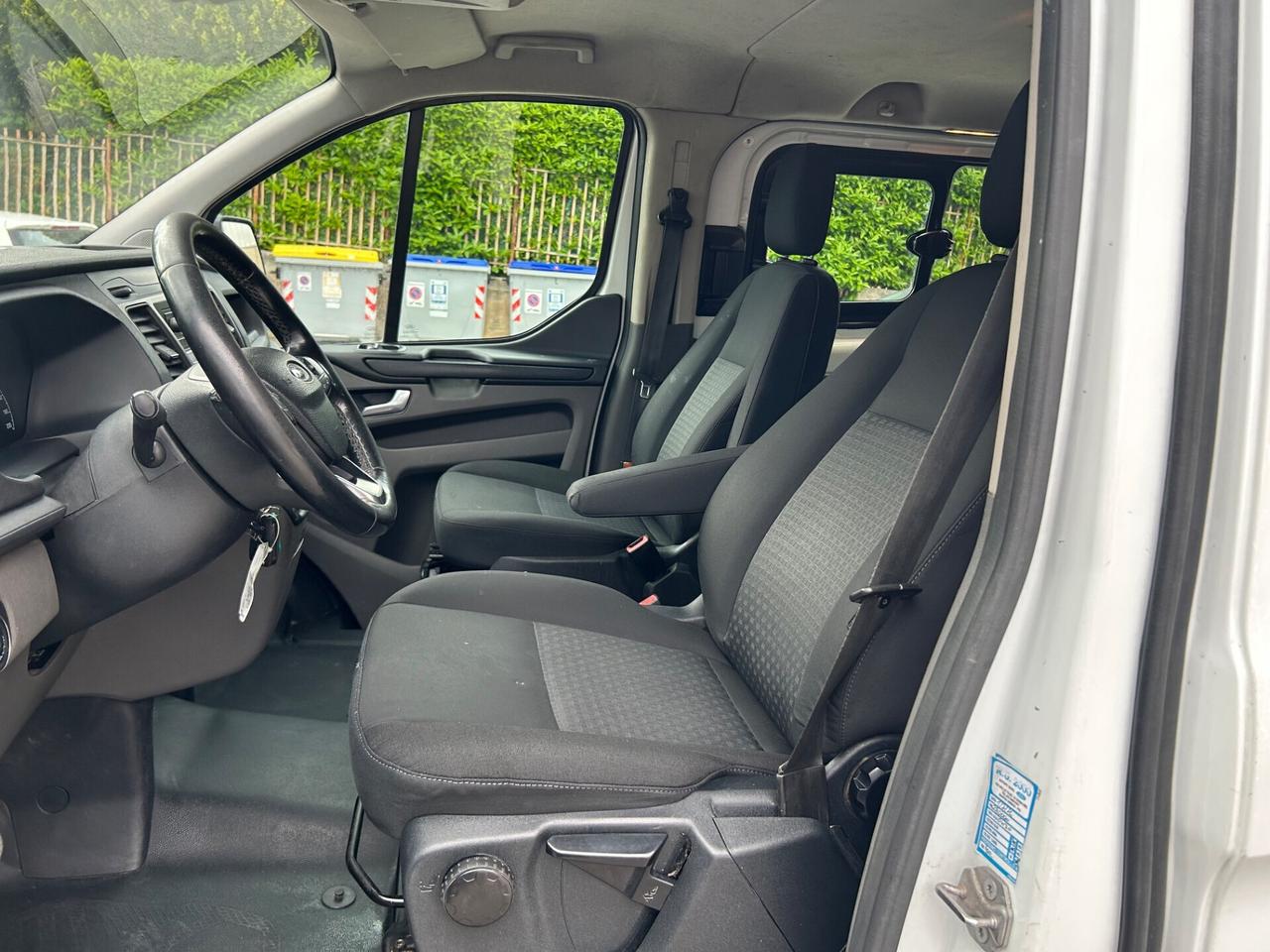 Ford Transit Custom 2.0 TDCi 130 Mixto 5 Posti