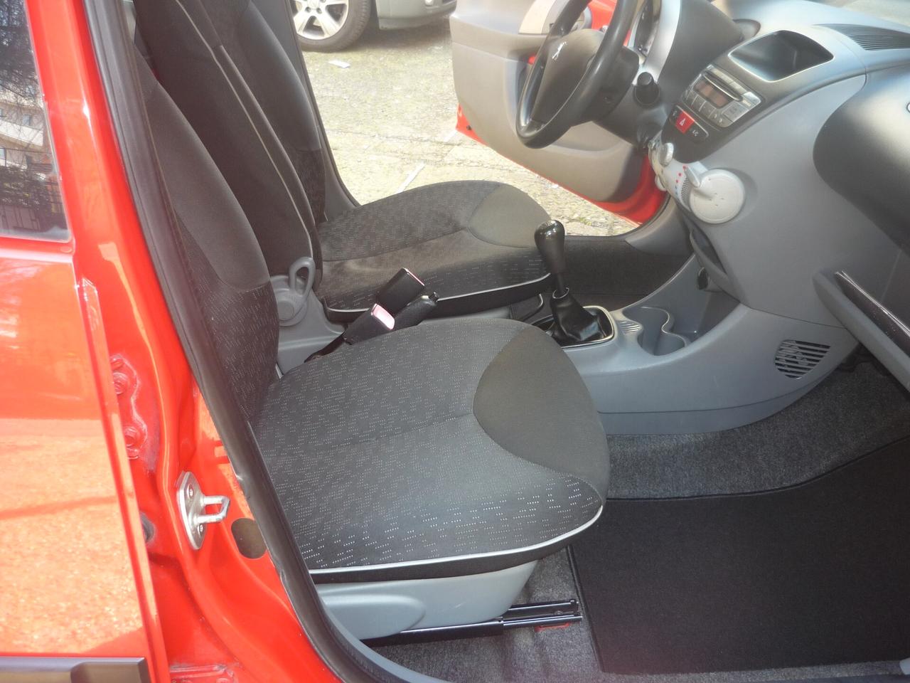 Peugeot 107 1.0 68CV 5p. Plaisir