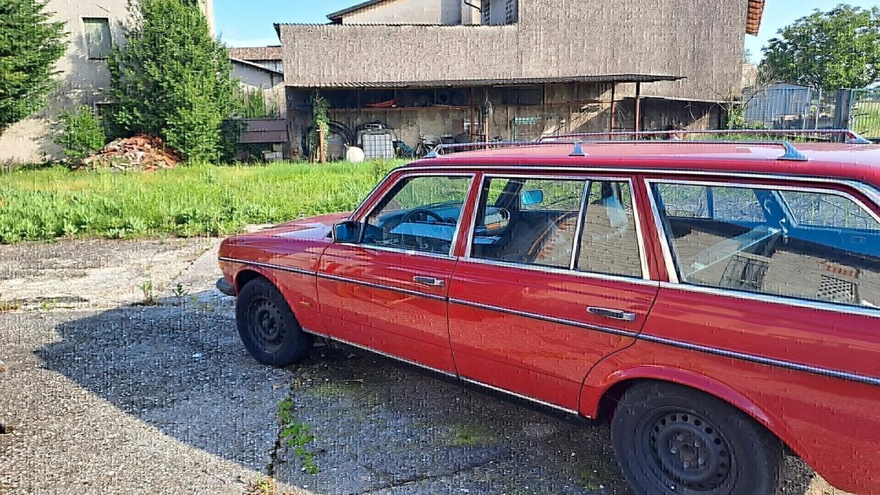 Mercedes-benz 240 TD 5 marce e clima da lieve restauro