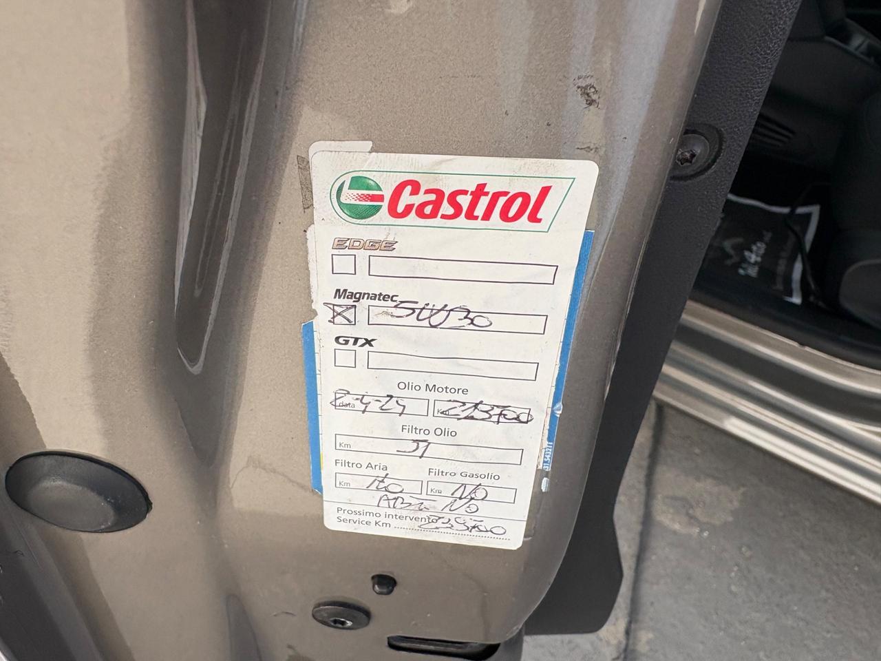 Peugeot 208 1.4 HDi 68 CV 5 porte Active