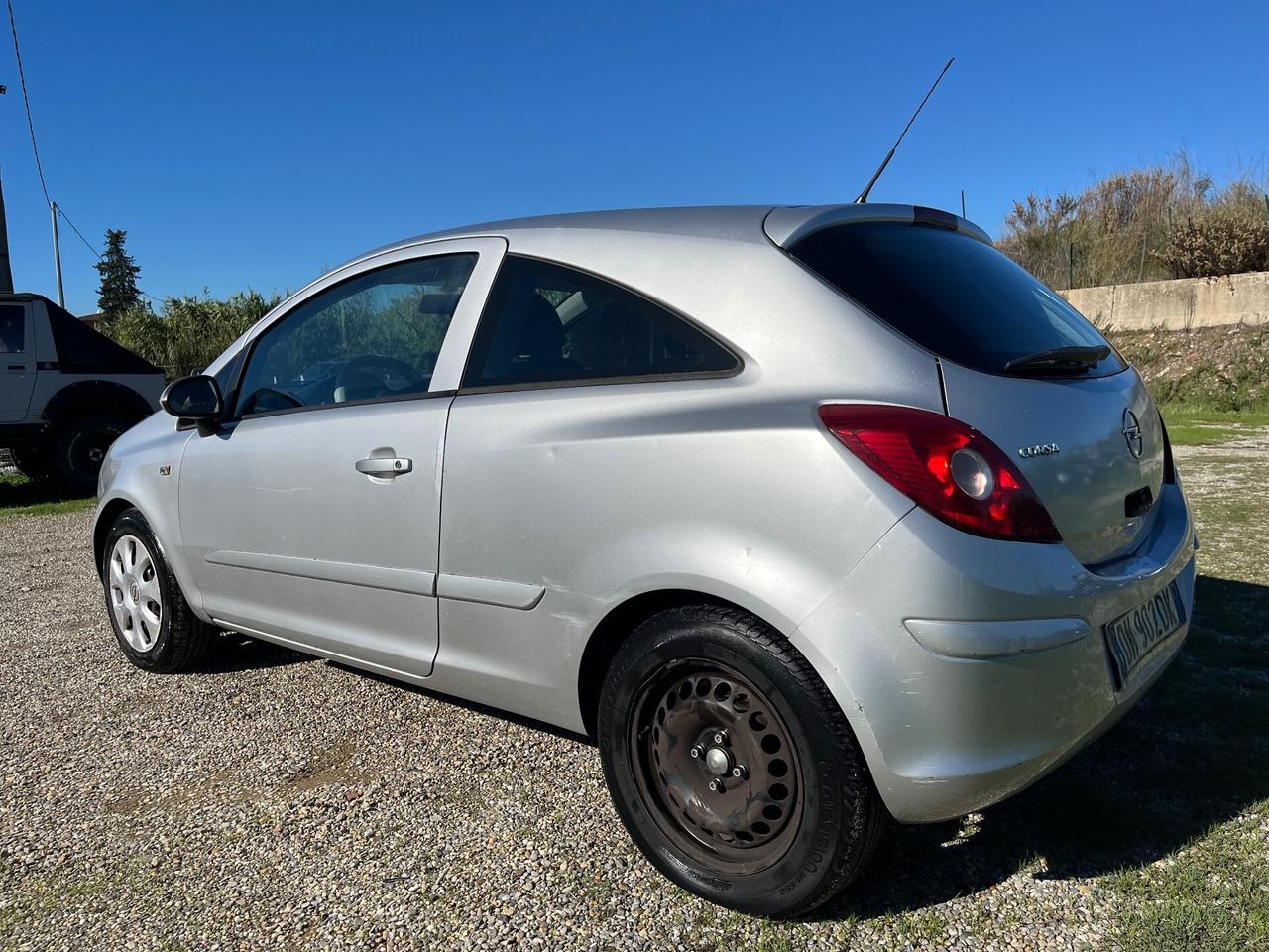 Opel Corsa 1.0 12V 3 porte Enjoy