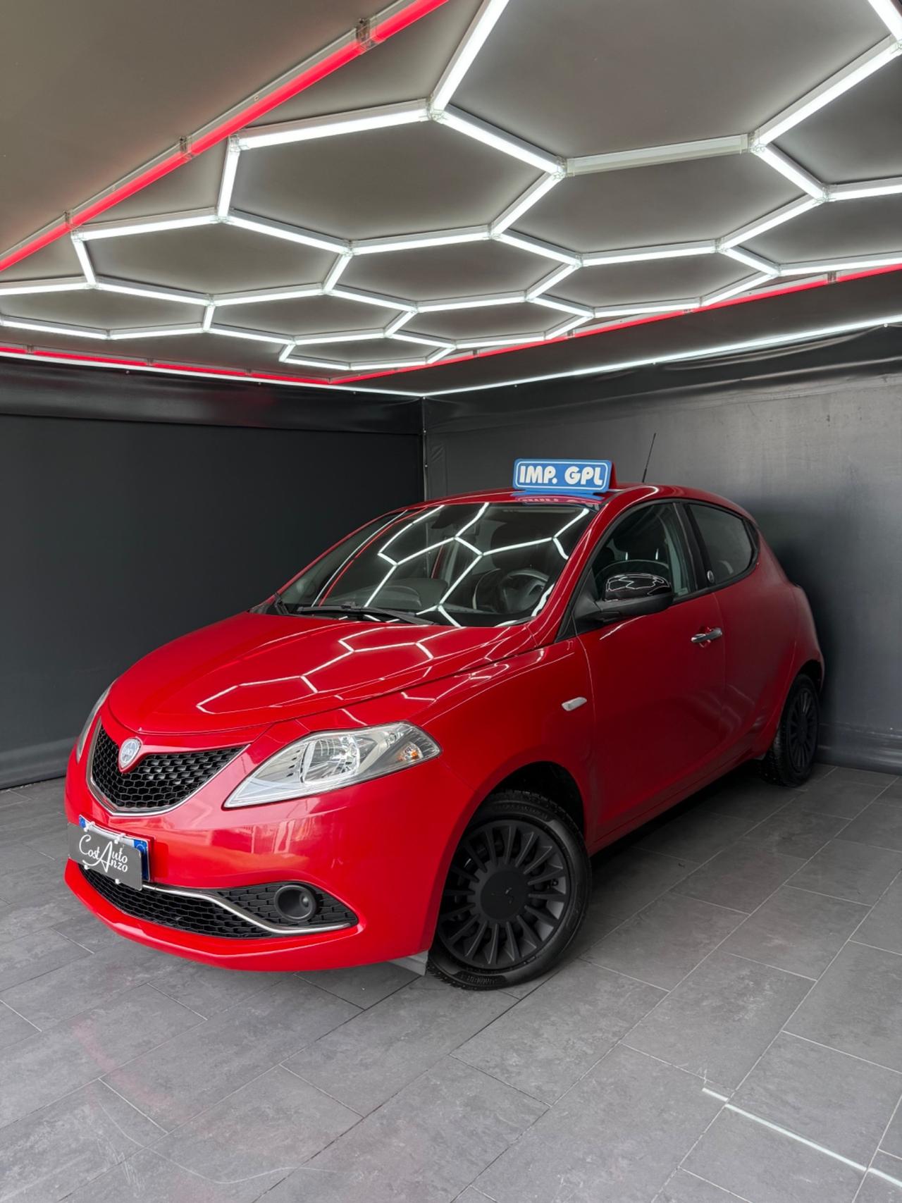 Lancia Ypsilon 1.2 GPL Ecochic Gold 12/2017