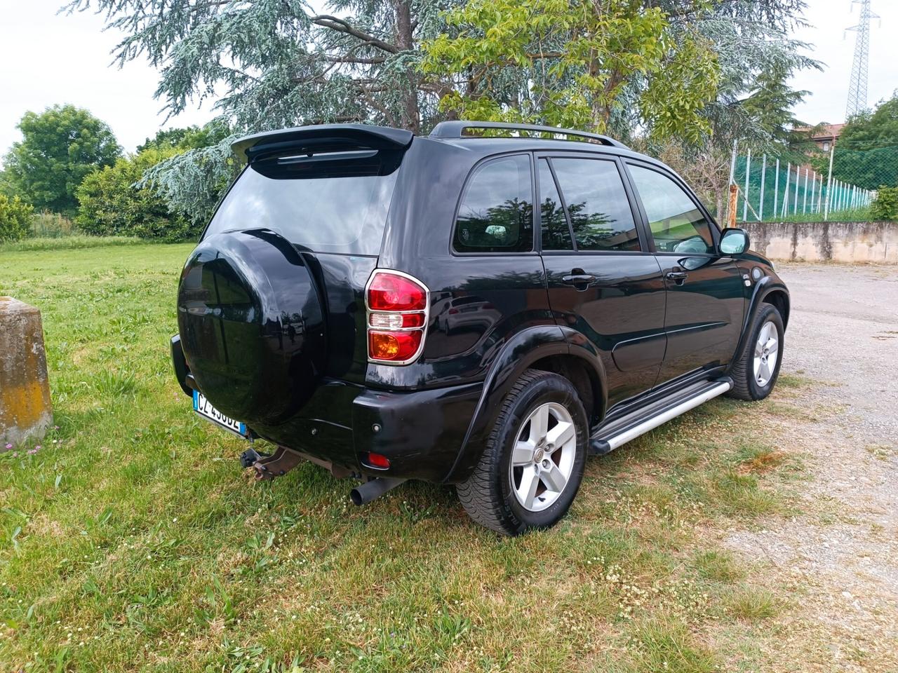 Toyota RAV 4 RAV4.com 2.0 Tdi D-4D cat 5 porte Sol