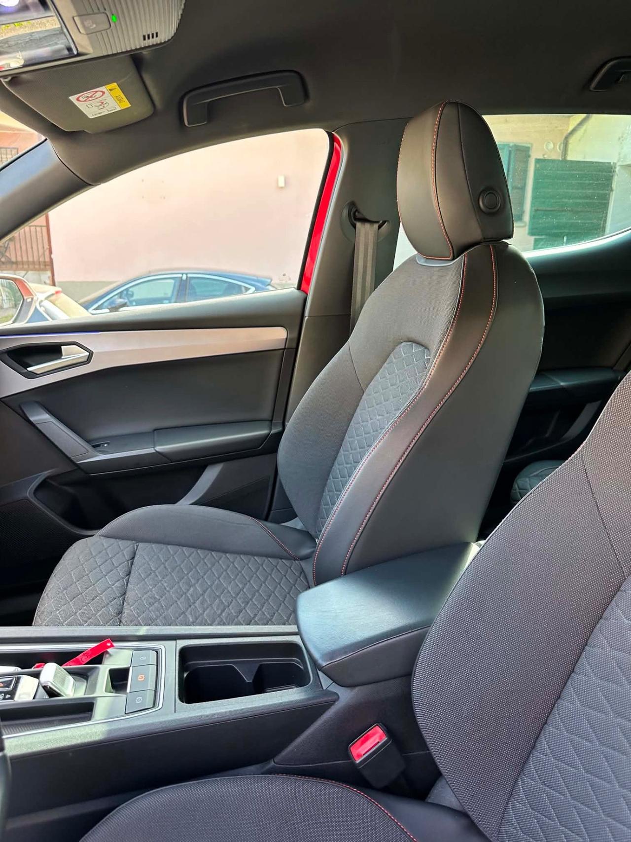 Seat LEON 1.5 eTSI HYBRID FR KMCERT GARANZ UNICOPR