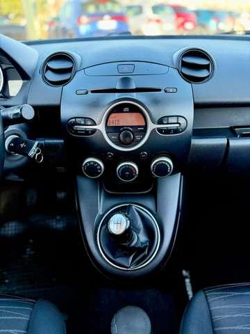 Mazda 2 5p 1.3 Easy c/clima 75cv