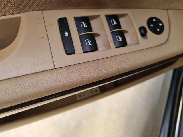 BMW 320 320d Touring Futura