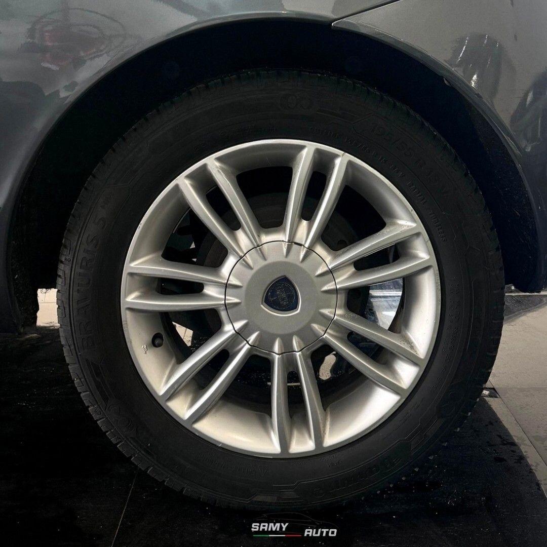 Lancia Ypsilon 1.3 MJT 90