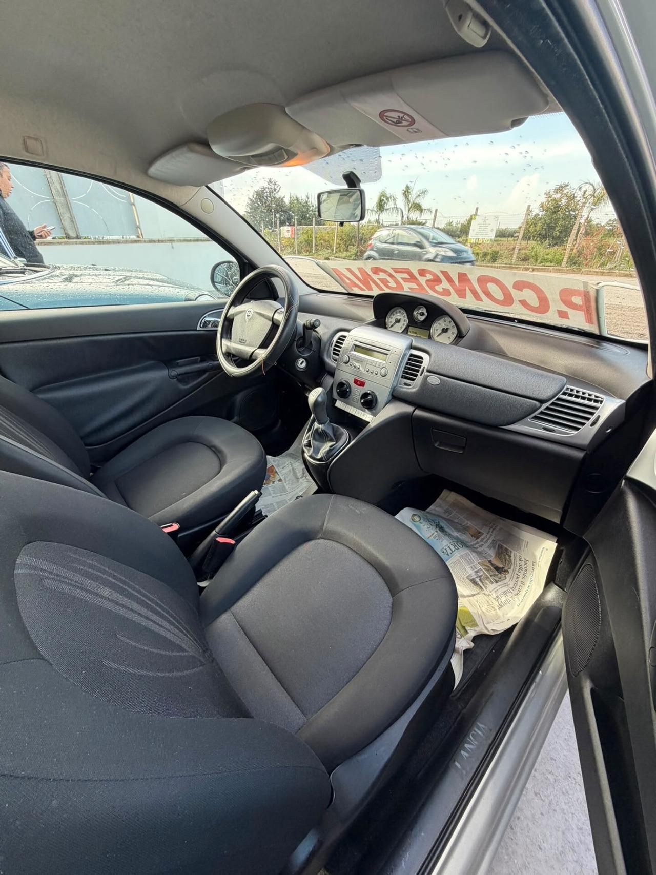 Lancia Ypsilon 1.3 MJT 75 CV Platinum